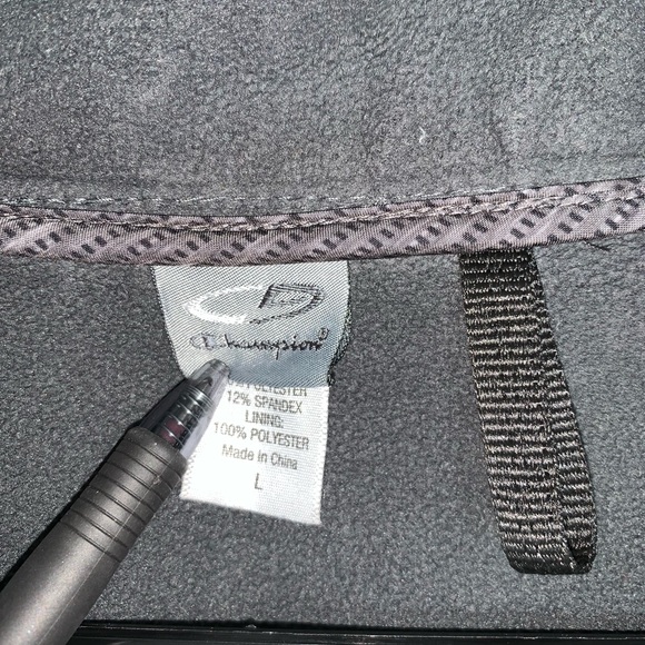 CHAMPION coat size L - Picture 8 of 8